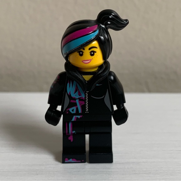 Lego Other - LEGO Lucy Wyldstyle Minifigure Dimensions 71200 Lego Movie 70819